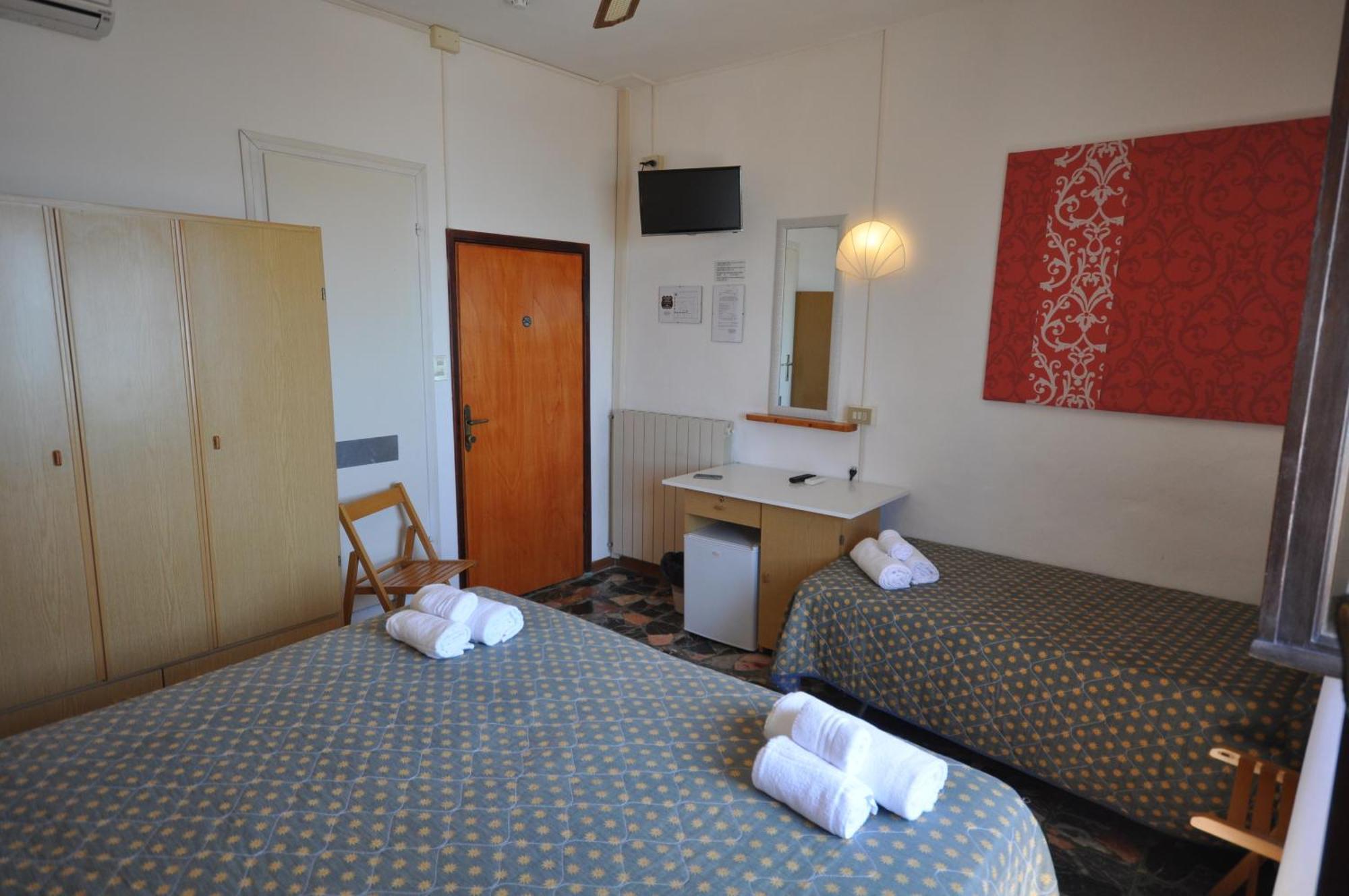 Hotel Aurora Marina di Cecina Luaran gambar